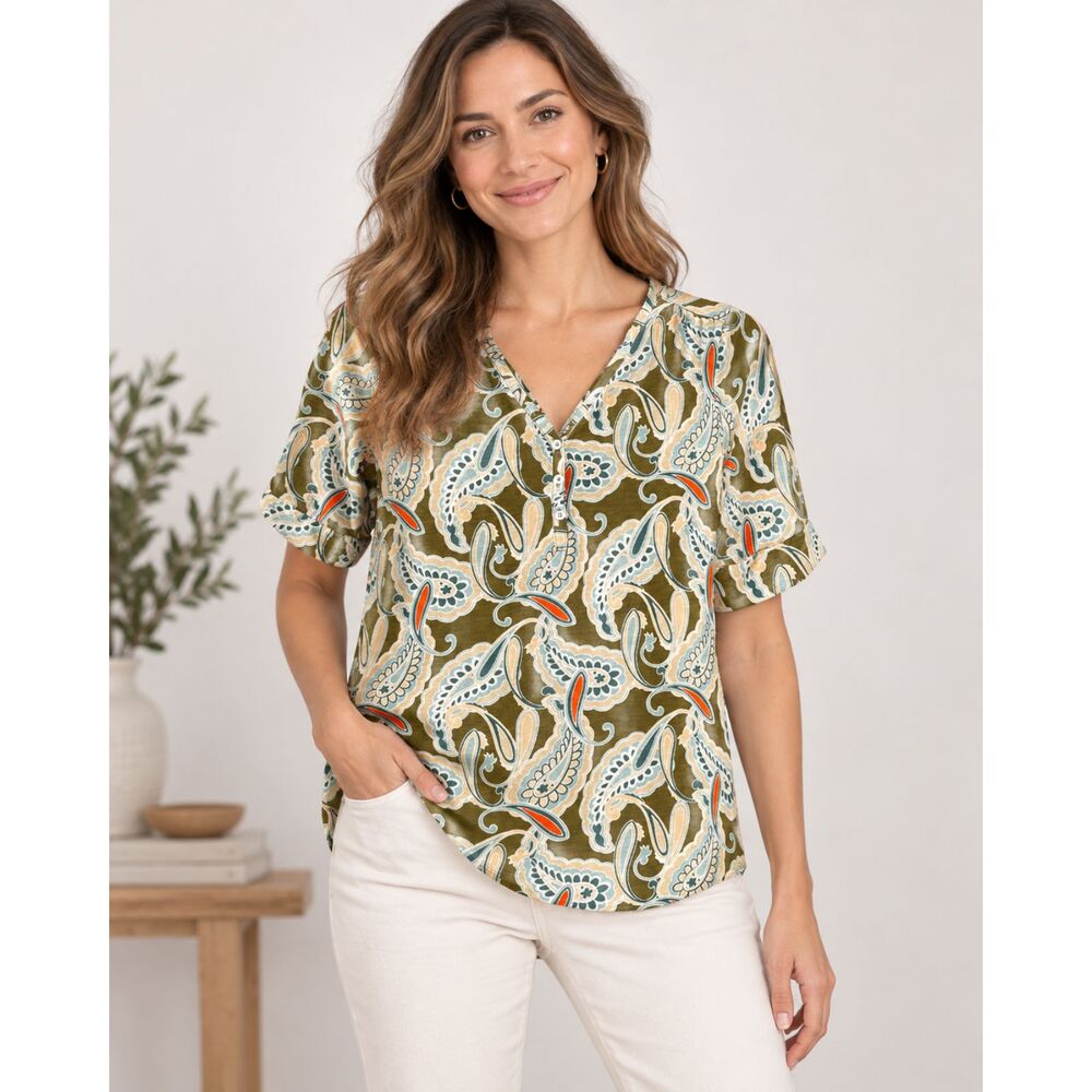 Chico's Green Paisley Slub Henley Top Short Sleeves Size 0/Small Summer Cotton
